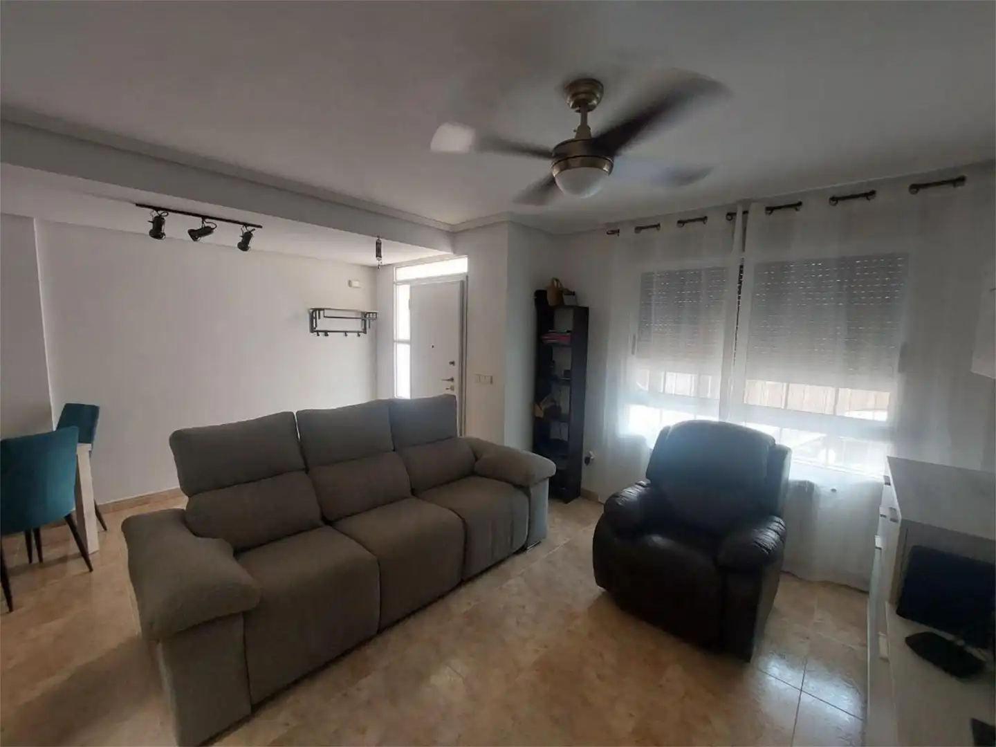 Dúplex en venta en Calle Pilar, 38, Cabezo de Torres Sala de estar de Dúplex en venta en Murcia con Aire acondicionado, Calefacción y Amueblado