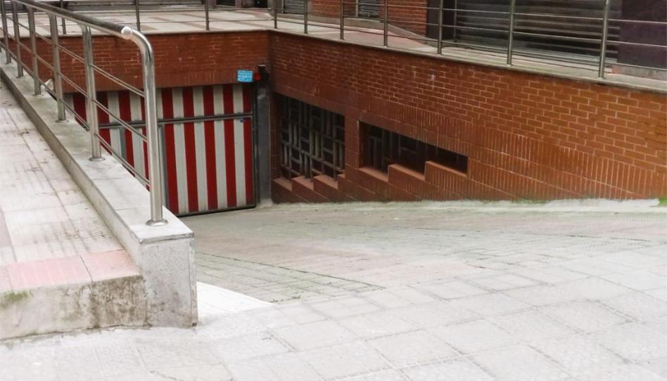 Garage to rent in Leon Kalea, 18, Centro - Ariz - Uribarri, Bizkaia - image 1 Photo 1 of Garage to rent in Leon Kalea, 18, Centro - Ariz - Uribarri, Bizkaia