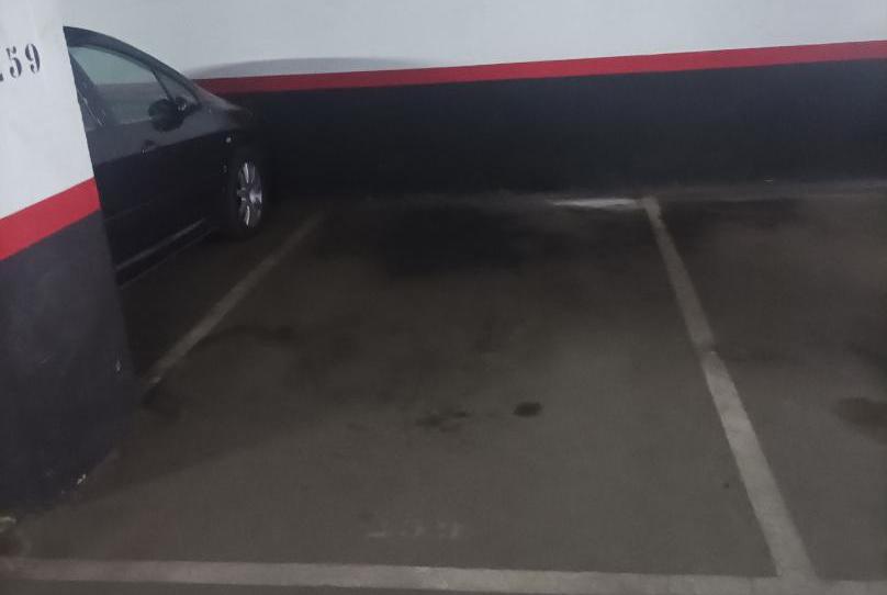 Garatge en venda a Avenida de Gibraltar, 11, Flores, Madrid - imatge 1 Foto 1 de Garatge en venda a Avenida de Gibraltar, 11, Flores, Madrid