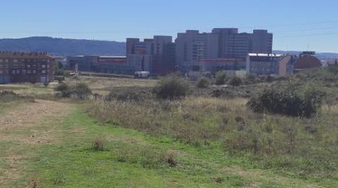 Foto 2 de Terreny en venda a Calle Altos del Duero, 1010, La Asunción - La Inmaculada, León Capital