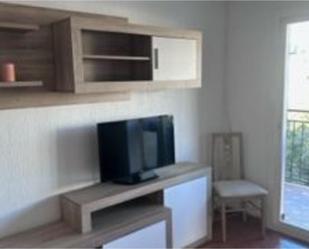 Living room of Flat for sale in  Sevilla Capital  with Air Conditioner, Furnished and Balcony