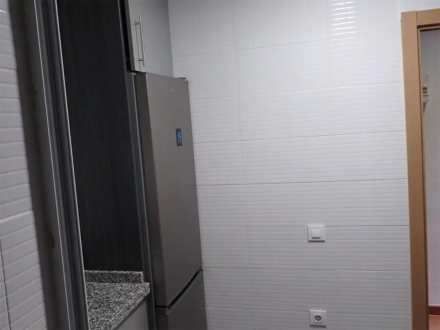 Flat for sale in Calle Primavera, 1, El Torrejón - El Cerezo Bathroom of Flat for sale in Sevilla Capital with Air Conditioner and Balcony