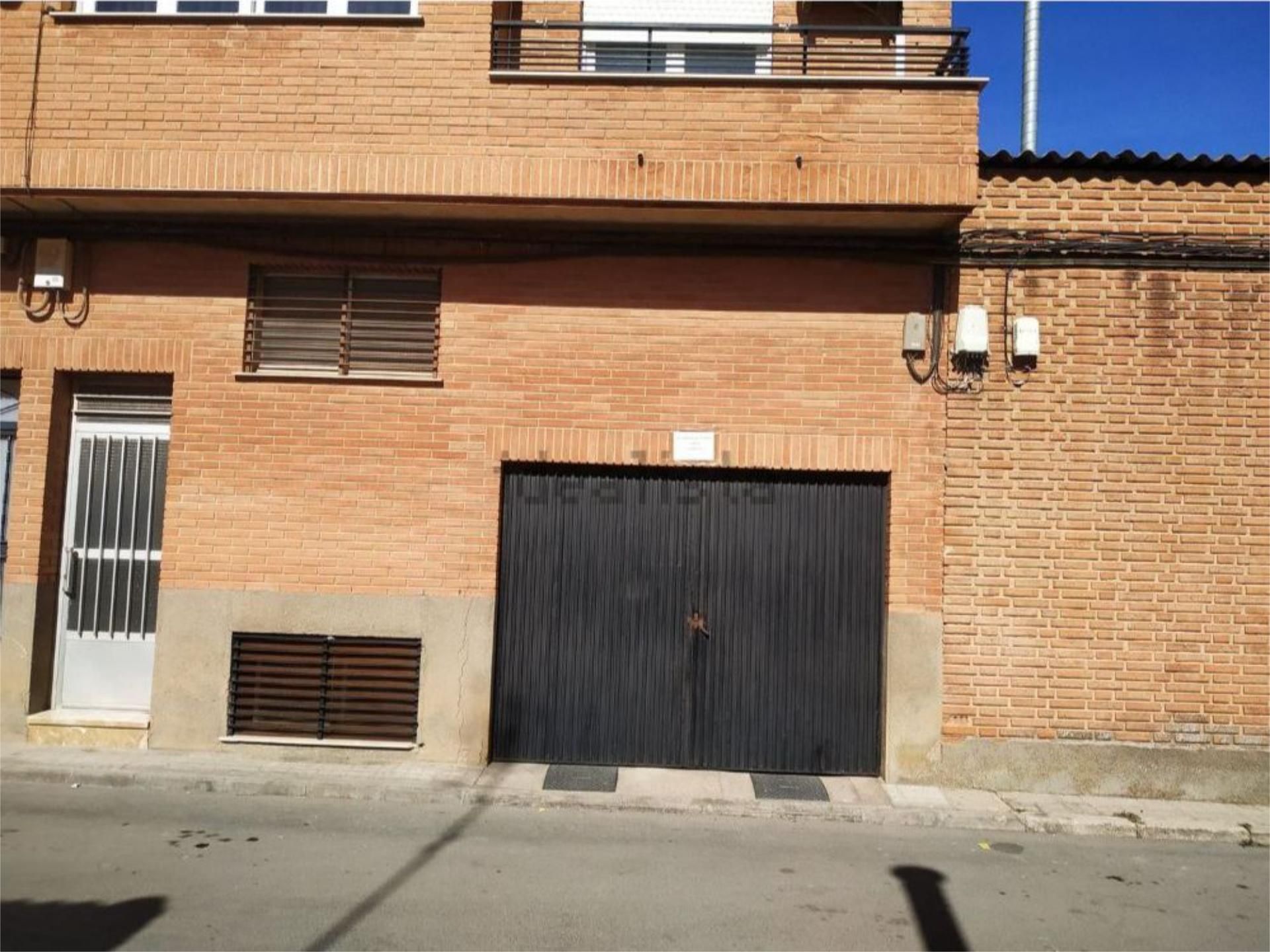 Vista exterior de Garatge en venda en Madridejos