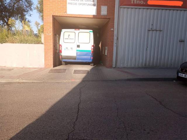 Garaje en Alquiler en Calle del Haya, 16 en Buena Vista