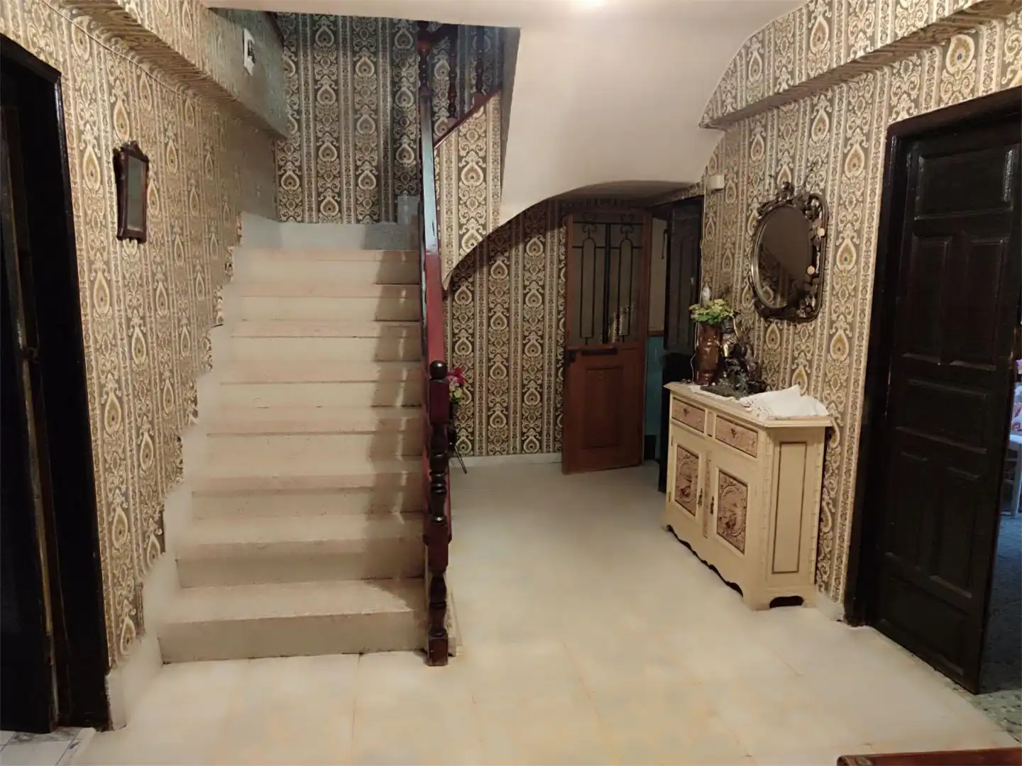 Detached homes for sale in Calle Obispo Álvarez de Castro, 11, Hoyos Detached homes for sale in Hoyos with Balcony