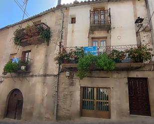 Vista exterior de Casa adosada en venda en Hoyos amb Balcó