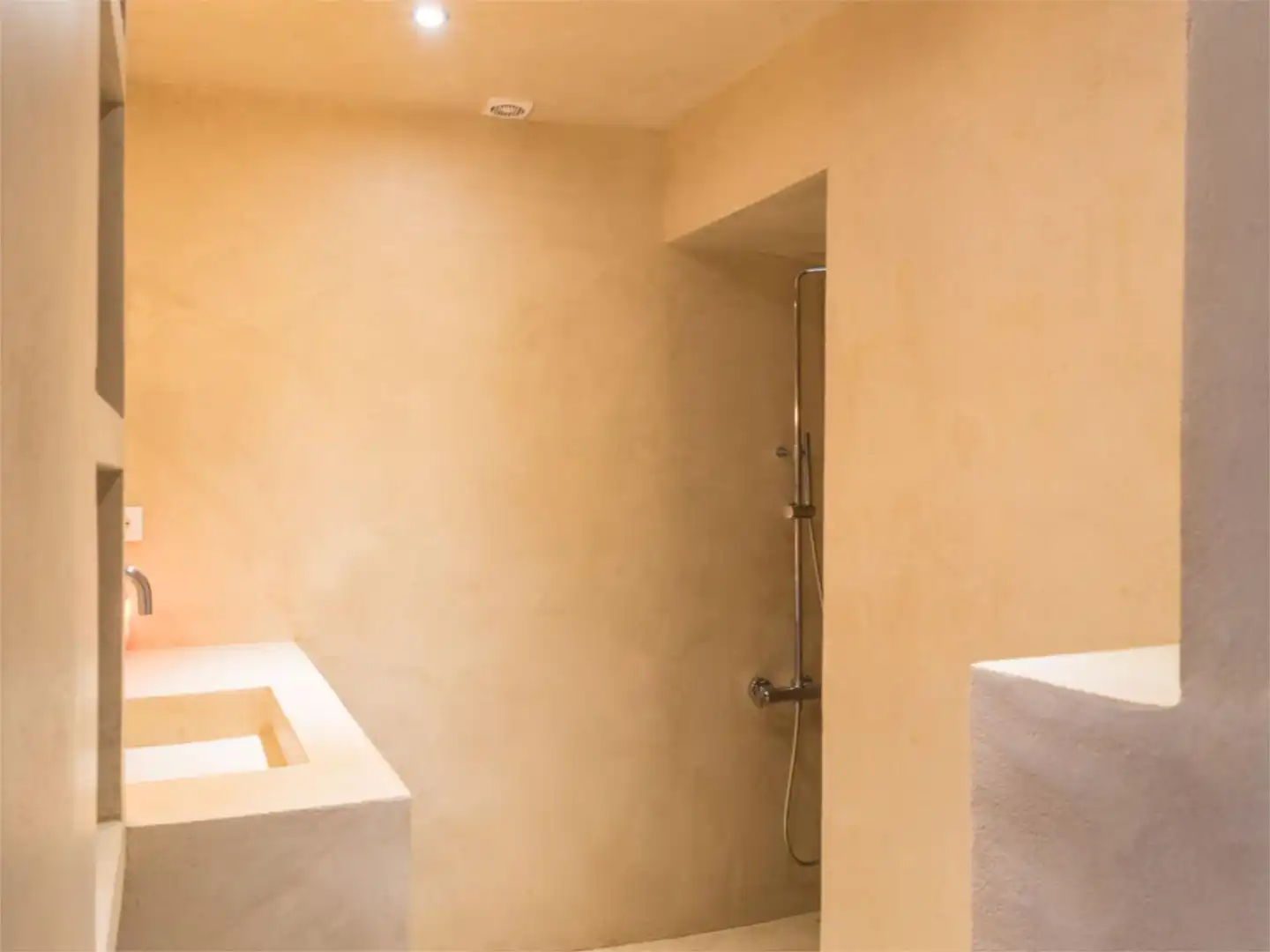 Piso en venta en Sant Julià de Vilatorta Baño de Piso en venta en Sant Julià de Vilatorta con Terraza
