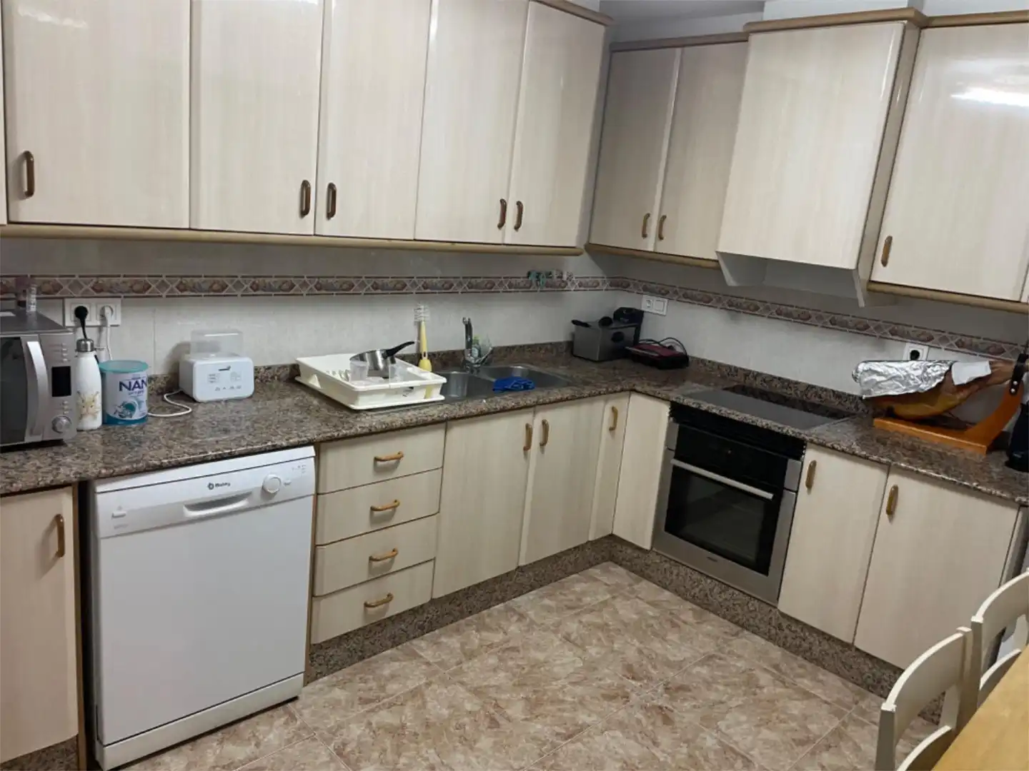 Küche von Maisonette zum Verkauf in Torrevieja mit Klimaanlage, Heizung und Parkett