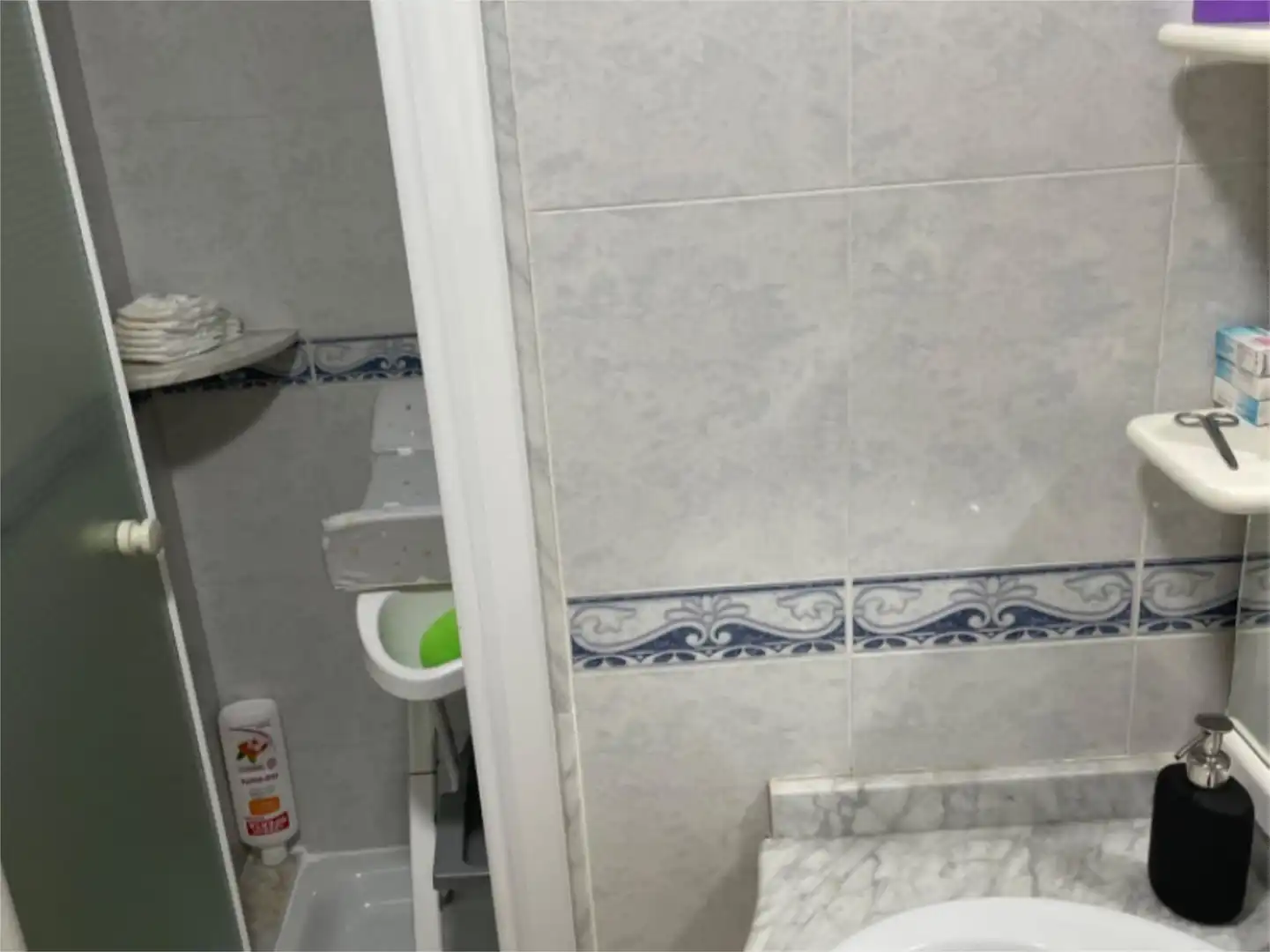 Badezimmer von Maisonette zum Verkauf in Torrevieja mit Klimaanlage, Heizung und Parkett