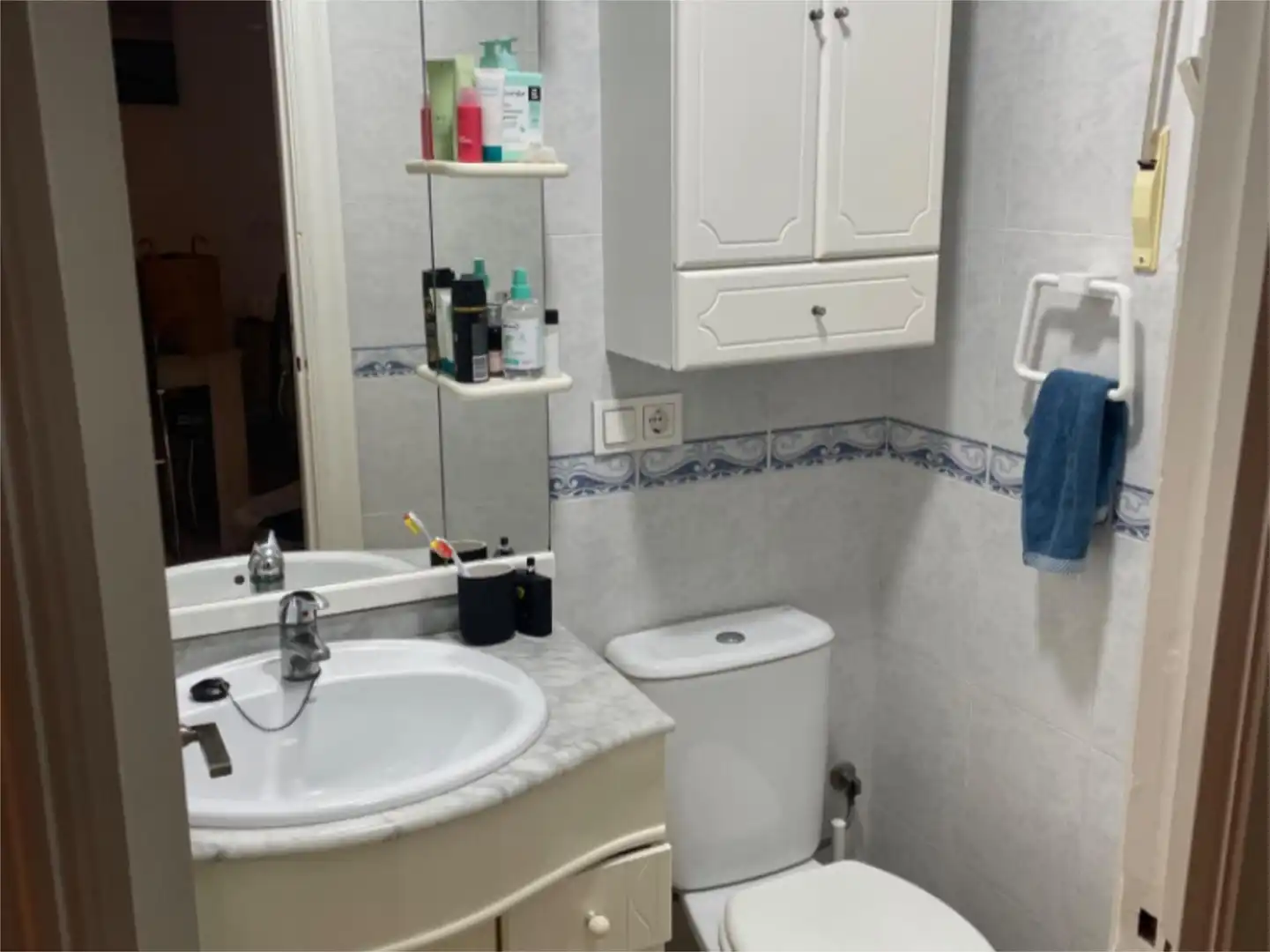 Badezimmer von Maisonette zum Verkauf in Torrevieja mit Klimaanlage, Heizung und Parkett