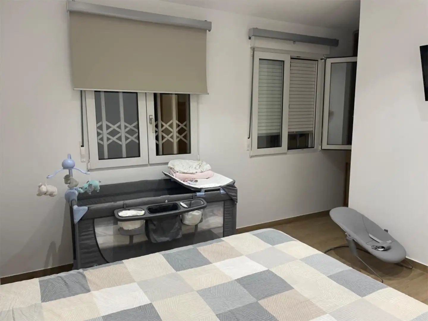 Schlafzimmer von Maisonette zum Verkauf in Torrevieja mit Klimaanlage, Heizung und Parkett
