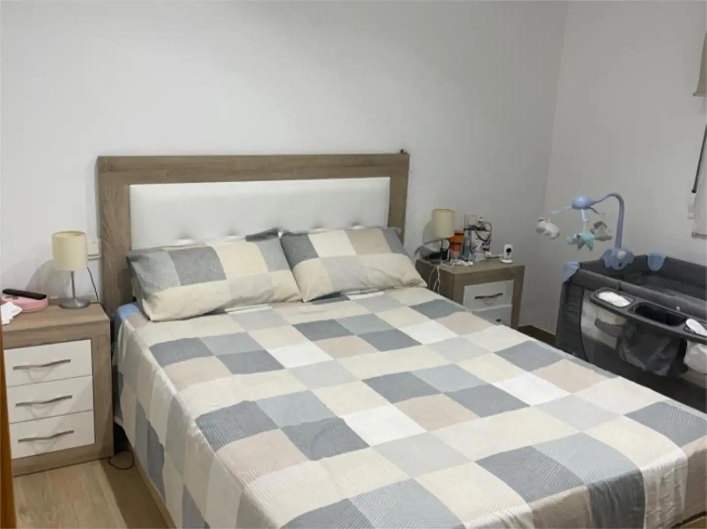 Schlafzimmer von Maisonette zum Verkauf in Torrevieja mit Klimaanlage, Heizung und Parkett