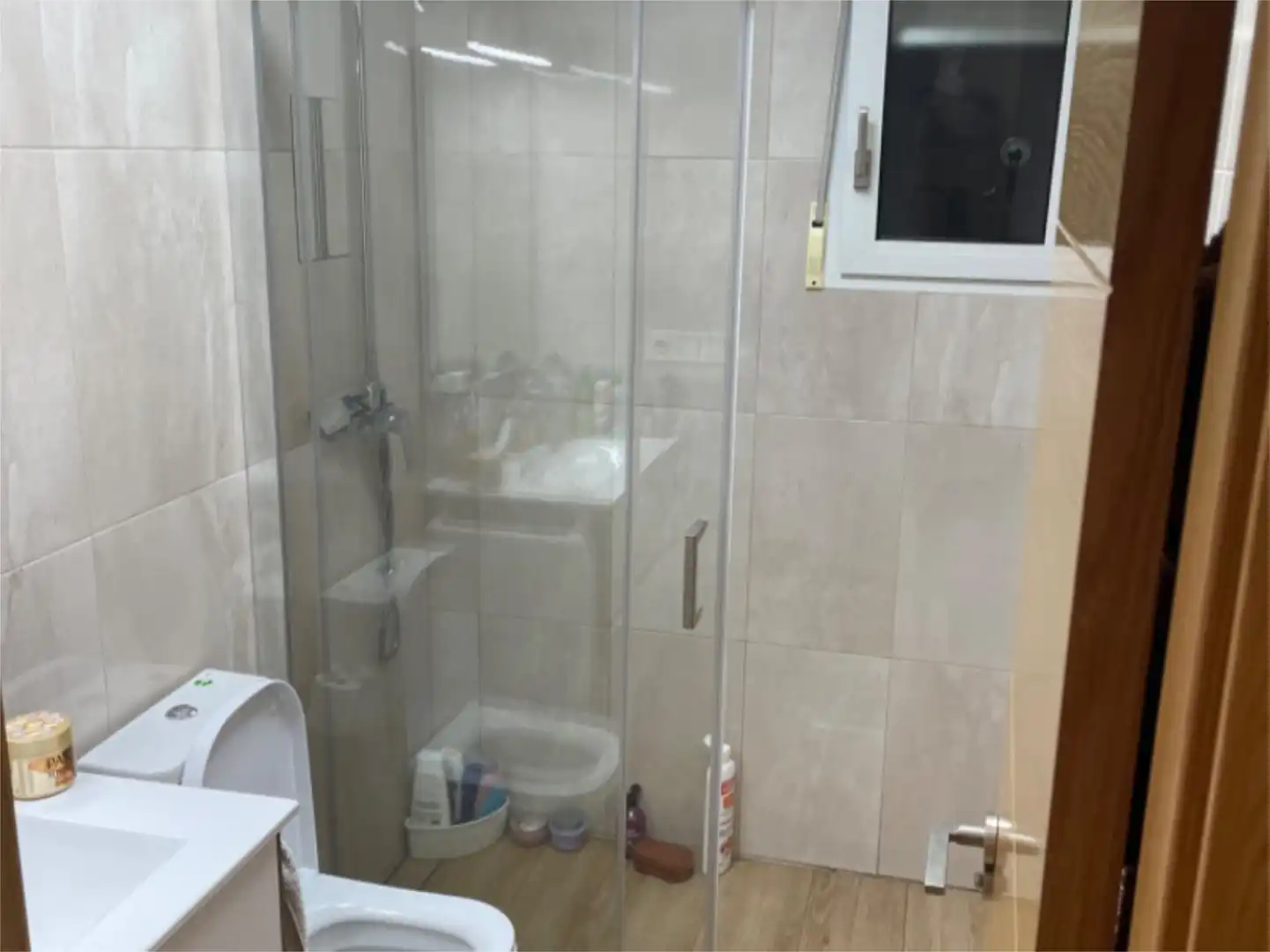 Badezimmer von Maisonette zum Verkauf in Torrevieja mit Klimaanlage, Heizung und Parkett