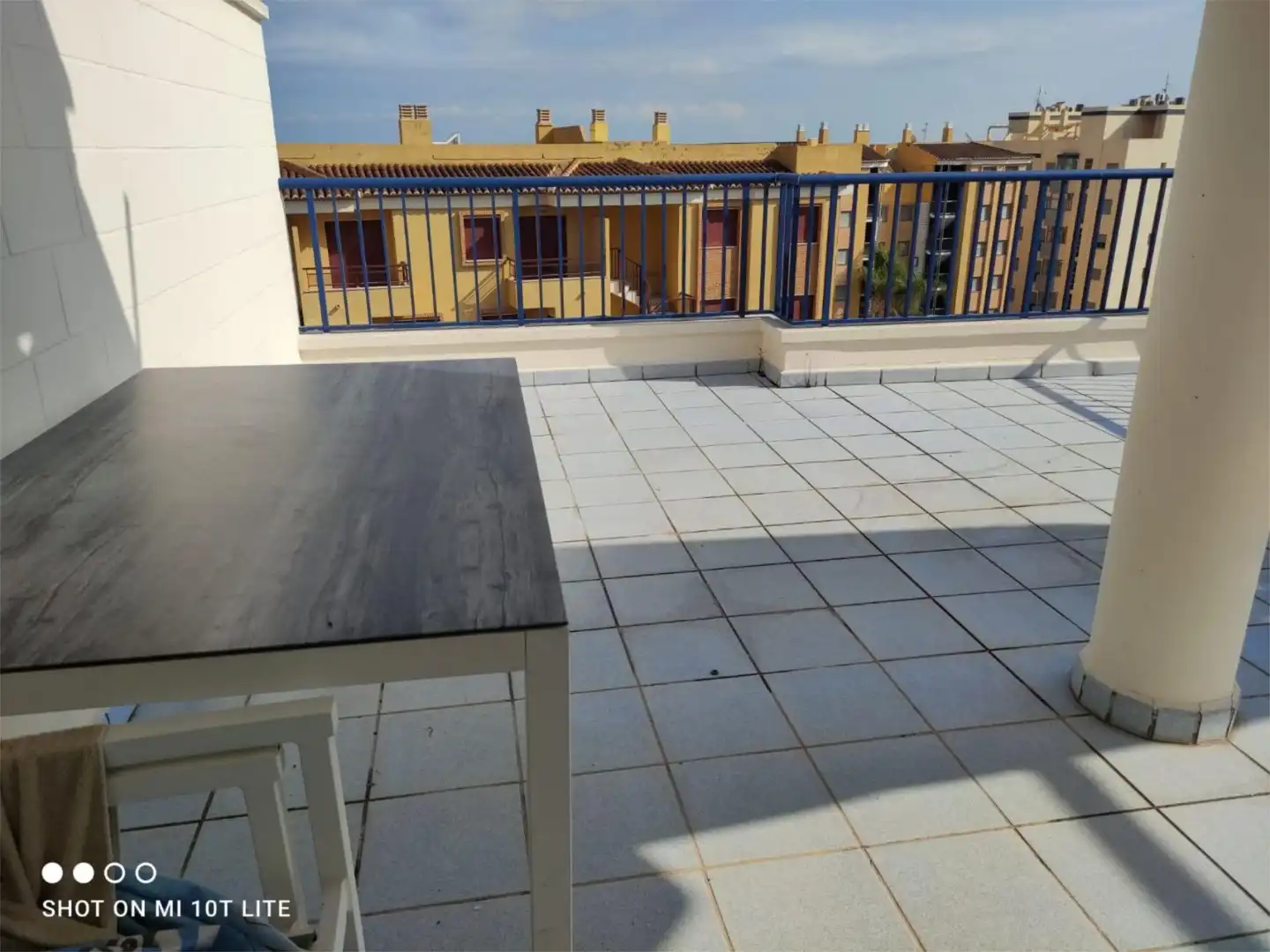 Terraza de Piso de alquiler en Guardamar de la Safor con Aire acondicionado, Piscina y Balcón