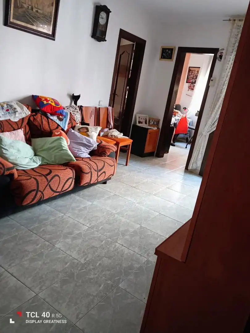 Sala d'estar de Pis en venda en Badalona amb Calefacció, Moblat i Forn