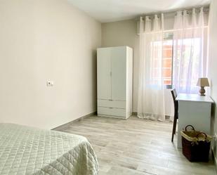 Bedroom of Flat to share in Talavera de la Reina  with Air Conditioner and Terrace