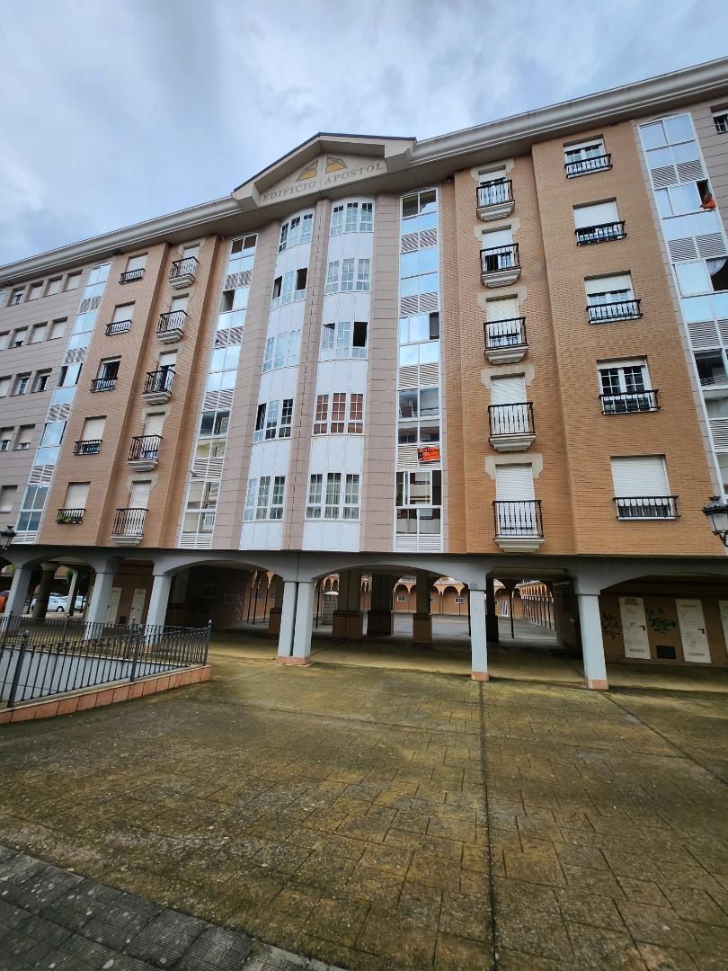 Exterior view of Flat for sale in Ponferrada  with Heating, Parquet flooring and Storage room
