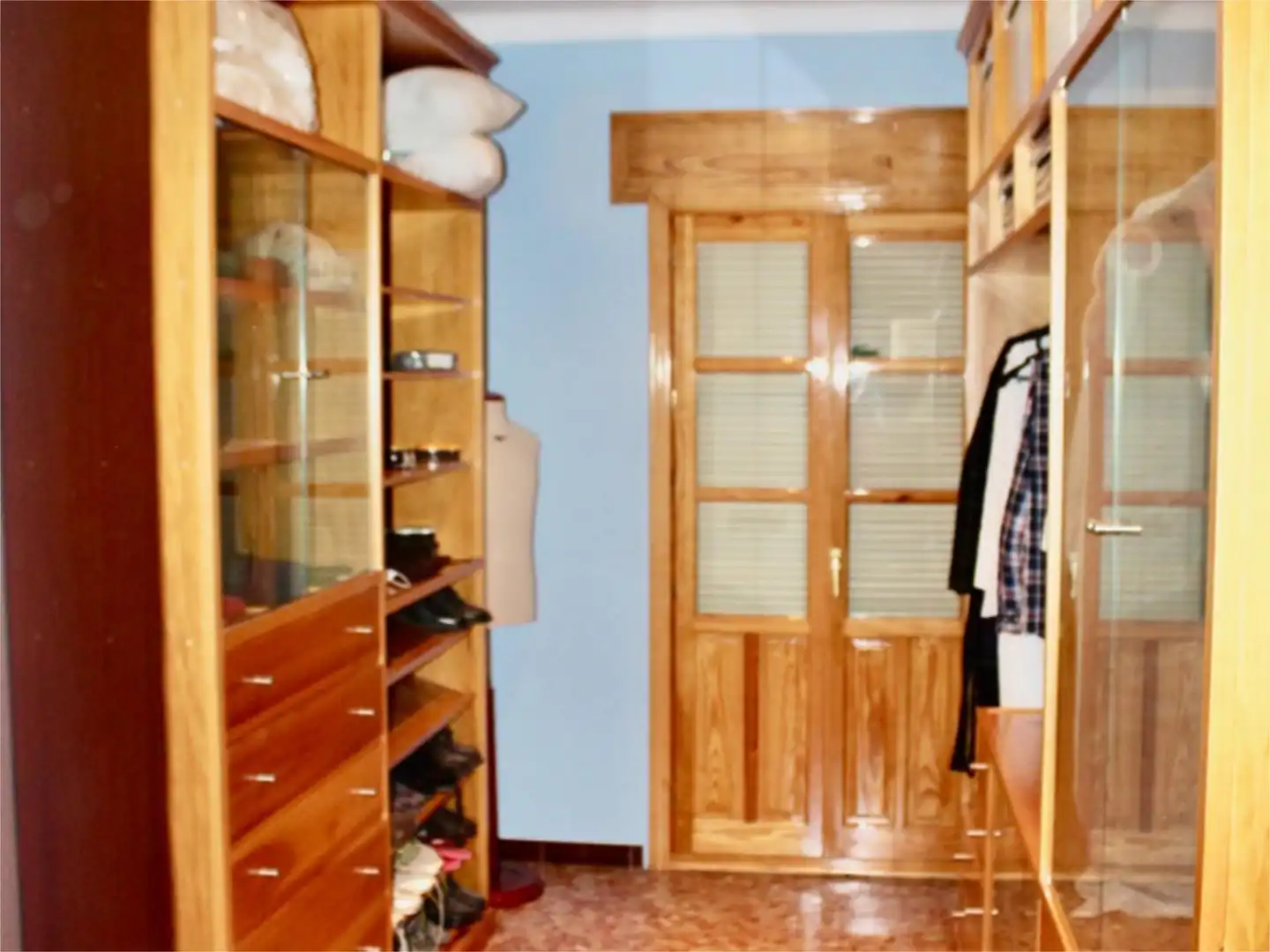 Einfamilien-Reihenhaus zum Verkauf in Calle la Senda, 42, Estepa Schlafzimmer von Einfamilien-Reihenhaus zum Verkauf in Estepa mit Klimaanlage