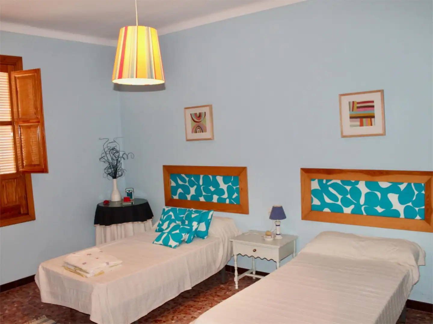 Einfamilien-Reihenhaus zum Verkauf in Calle la Senda, 42, Estepa Schlafzimmer von Einfamilien-Reihenhaus zum Verkauf in Estepa mit Klimaanlage