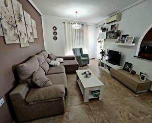 Sala d'estar de Pis en venda en Jacarilla amb Aire condicionat, Terrassa i Balcó
