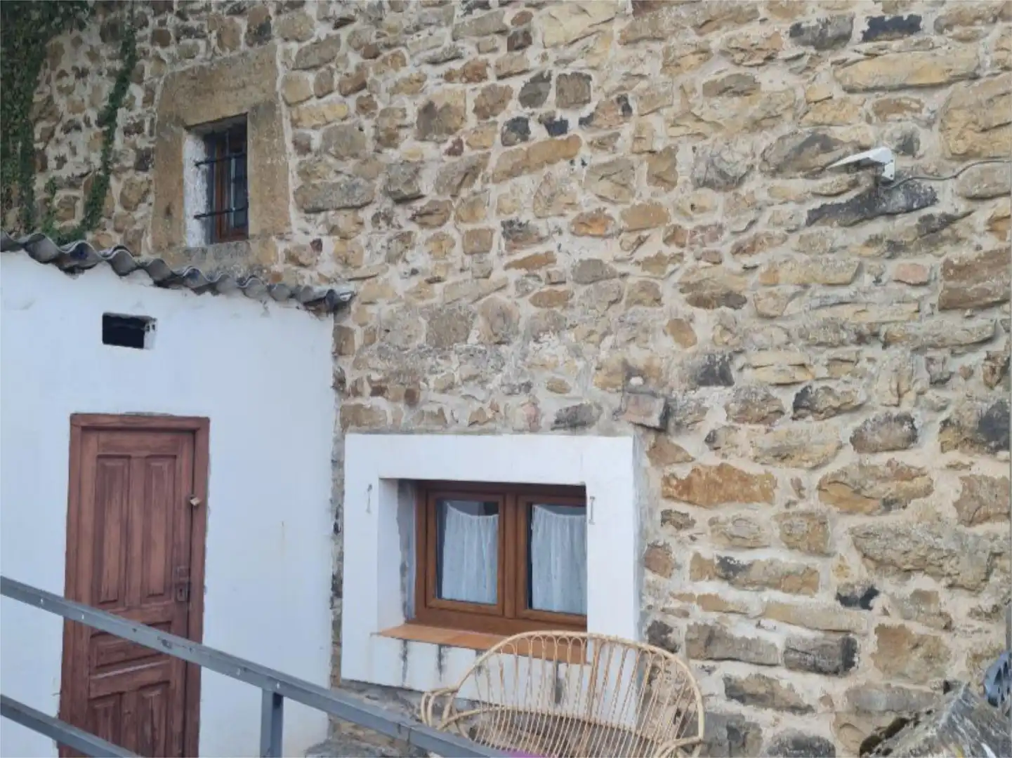 Casa o xalet en venda a Barrio Sel de la Carrera, 48, Luena Vista exterior de Casa o xalet en venda en Luena amb Terrassa