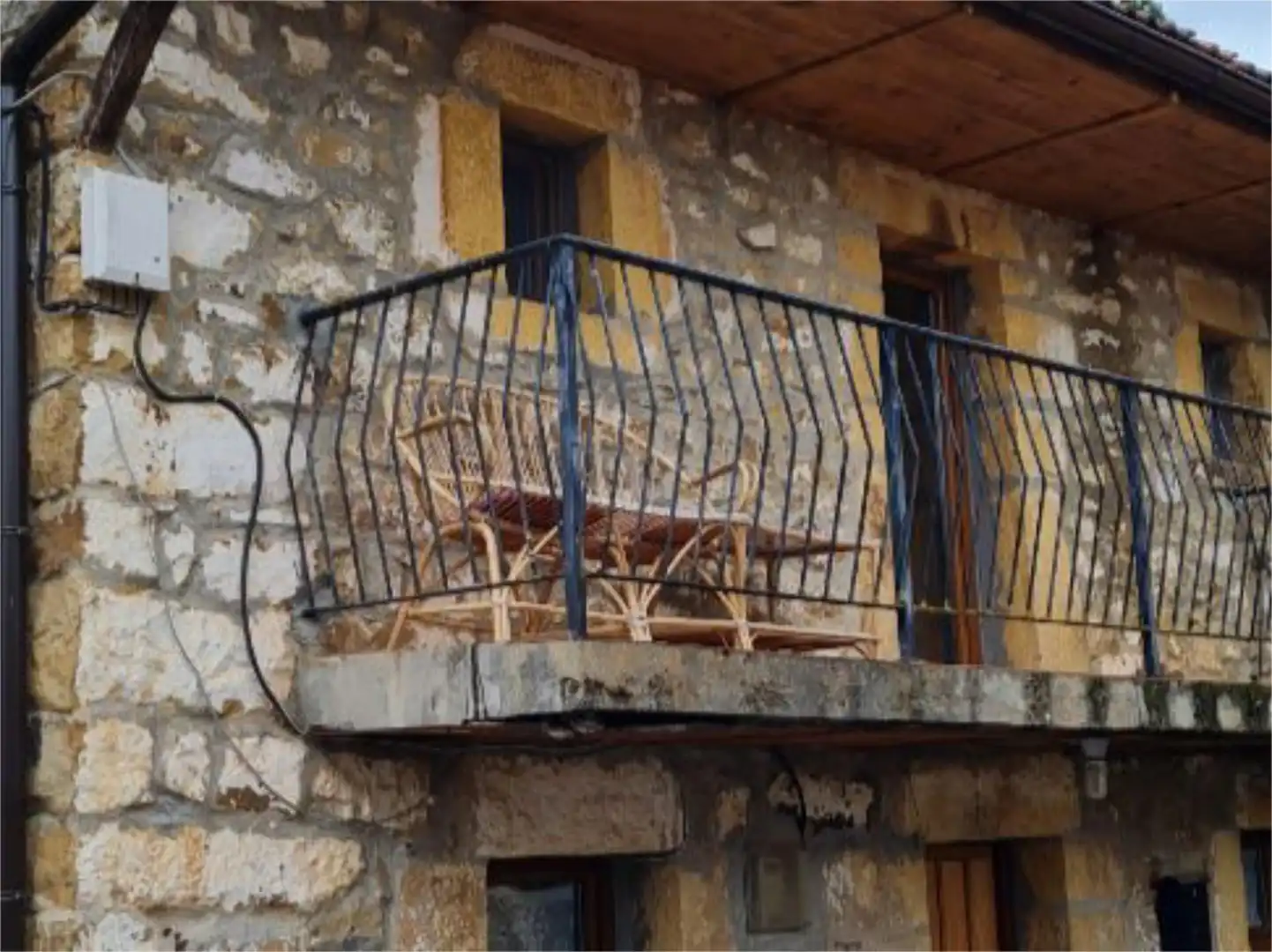 Balcony of Houses for sale in Luena   with Terrace
