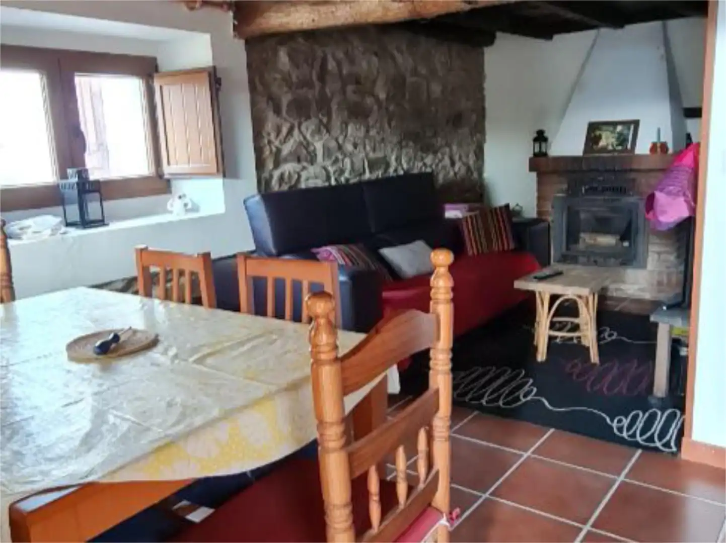 Casa o xalet en venda a Barrio Sel de la Carrera, 48, Luena Sala d'estar de Casa o xalet en venda en Luena amb Terrassa