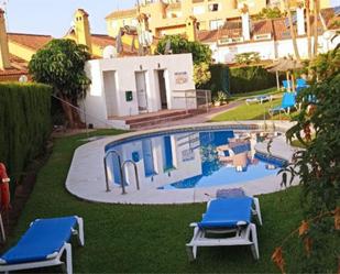 Swimming pool of Single-family semi-detached for sale in Fuengirola  with Air Conditioner, Terrace and Swimming Pool