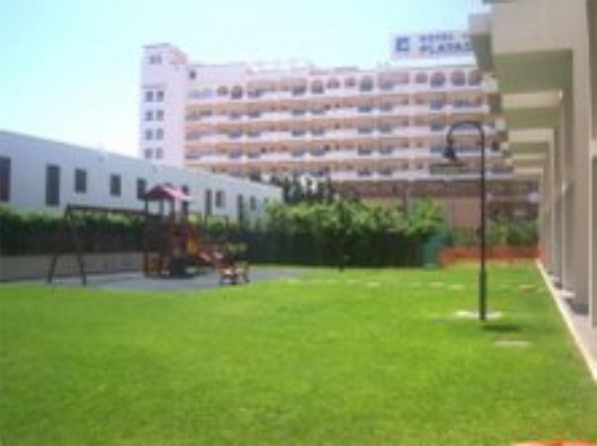 Vista exterior de Pis en venda en Roquetas de Mar amb Aire condicionat, Calefacció i Piscina