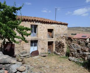 Vista exterior de Casa o xalet en venda en San Martín de la Vega del Alberche