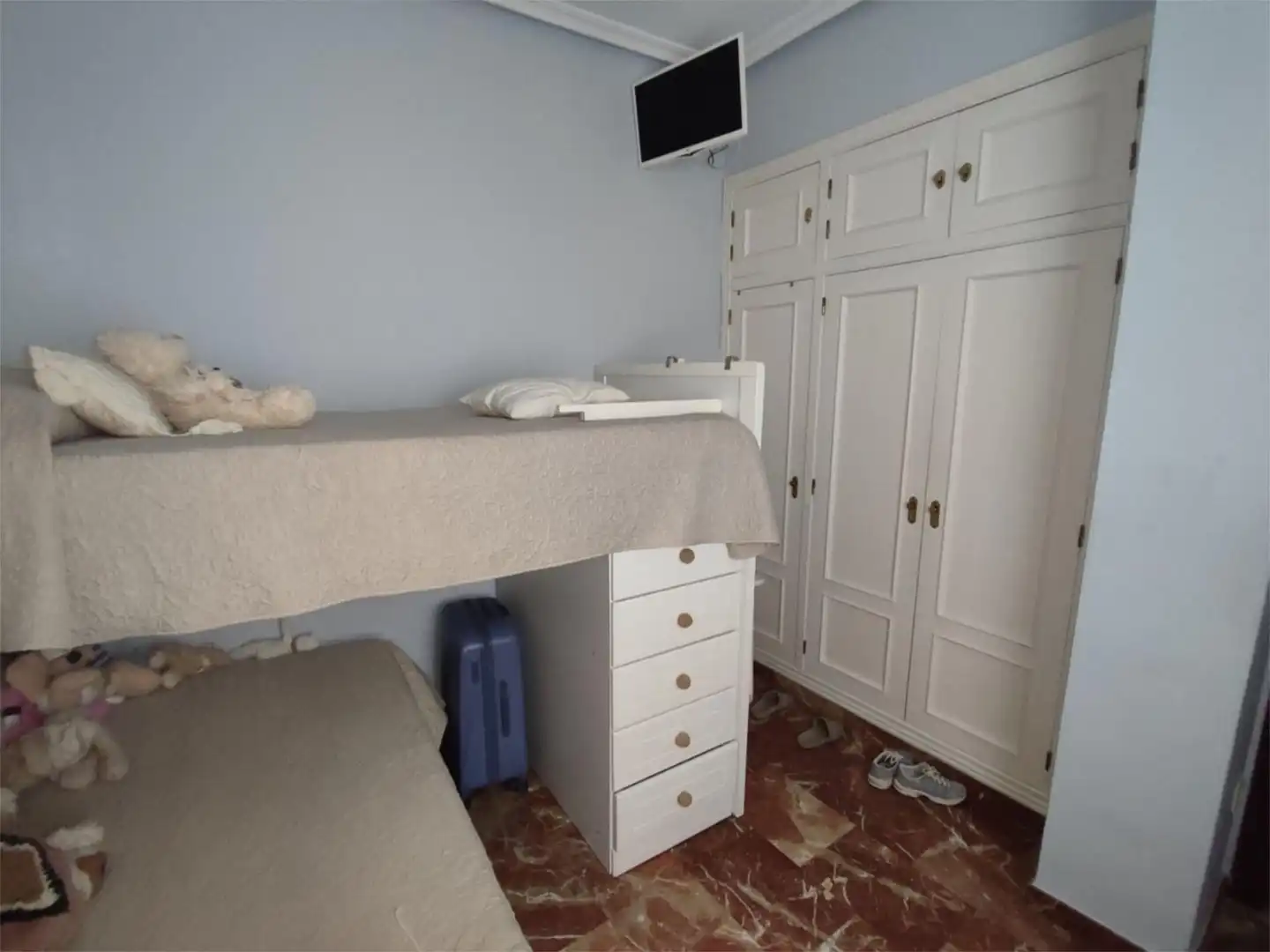 Piso en venta en Calle Poeta García Lorca, 18, Bujalance Habitación de Piso en venta en Bujalance con Aire acondicionado, Calefacción y Trastero