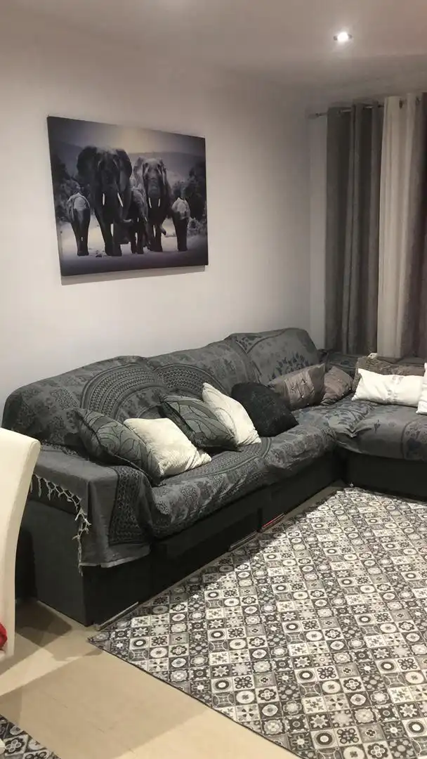 Casa adosada en venda a Ma-703, 2, Mollina Sala d'estar de Casa adosada en venda en Mollina amb Aire condicionat, Terrassa i Balcó