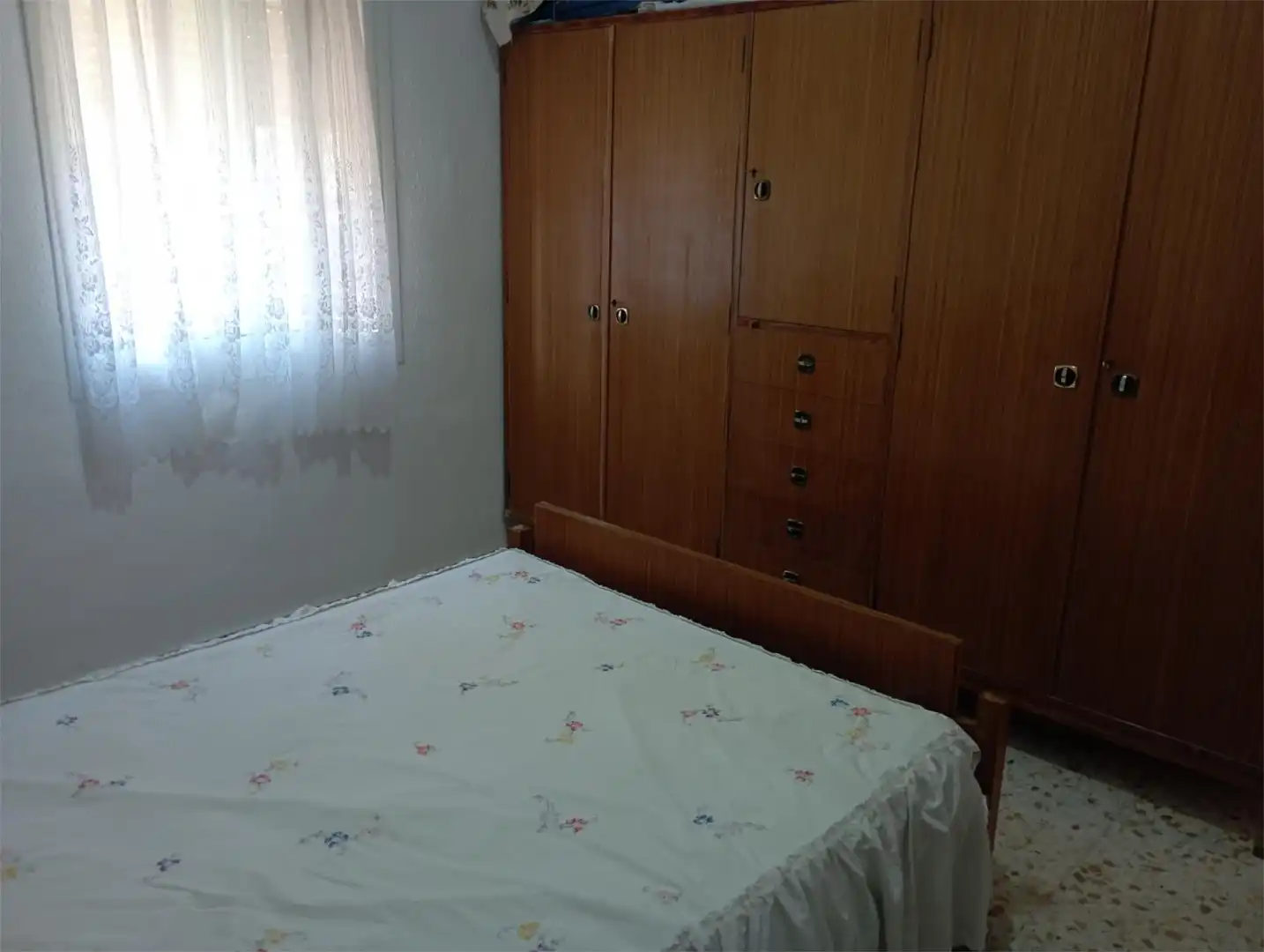 Country homes for sale in Onil Bedroom of Country homes for sale in Onil with Swimming Pool