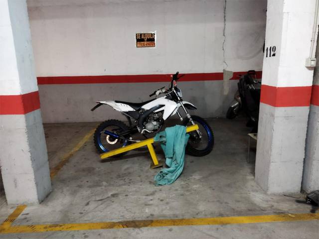 Garaje en Alquiler en Calle Alegranza, 11 en El Romeral - Peñón de Zapata