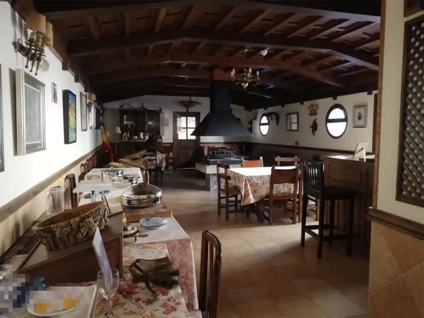 Einfamilien-Reihenhaus zum Verkauf in Trujillo mit Klimaanlage, Heizung und Privatgarten