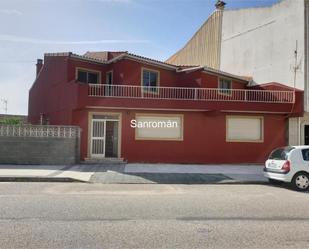 Exterior view of Single-family semi-detached for sale in A Guarda    with Balcony