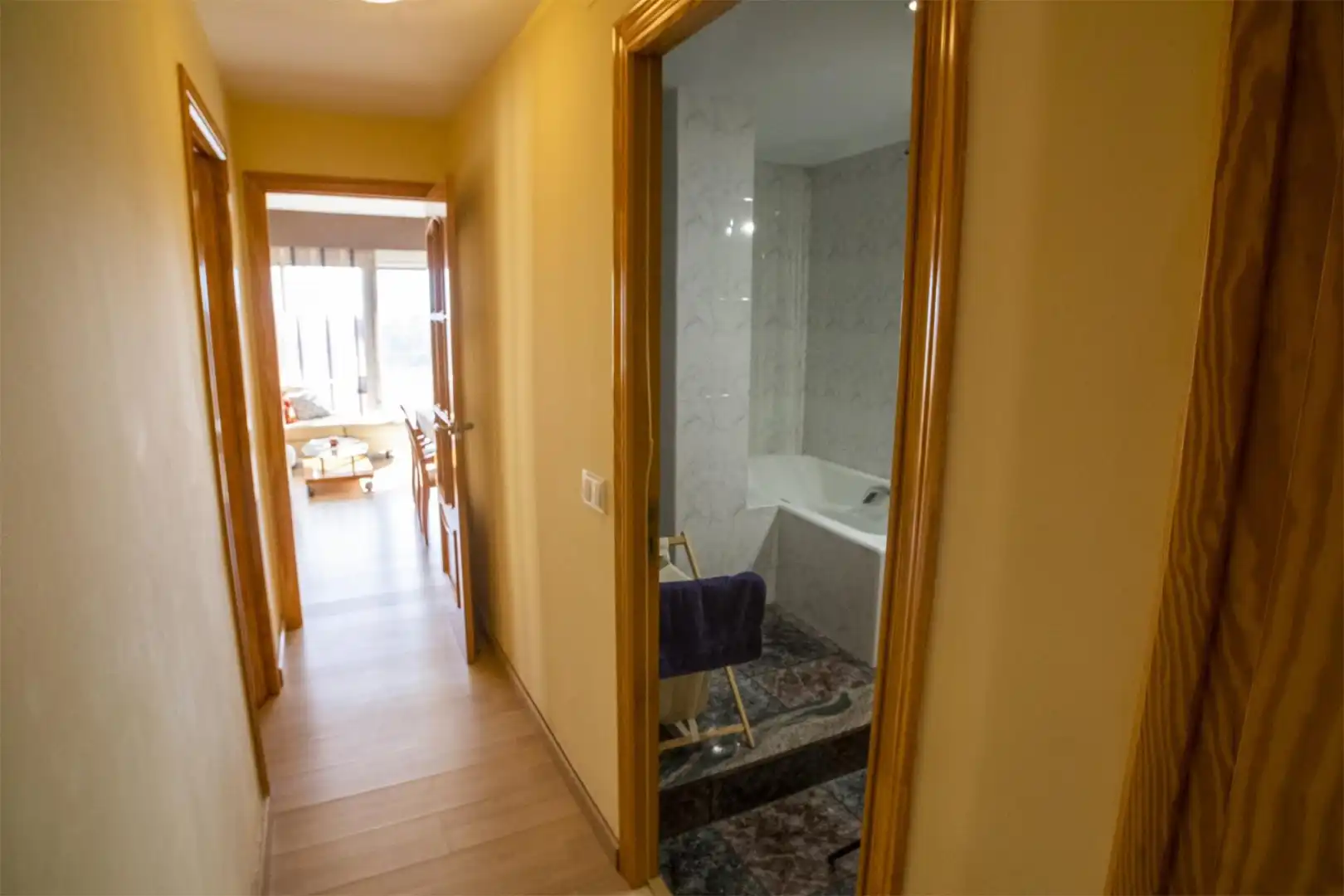 Badezimmer von Wohnung zum Verkauf in Mas de Barberans mit Klimaanlage, Heizung und Parkett