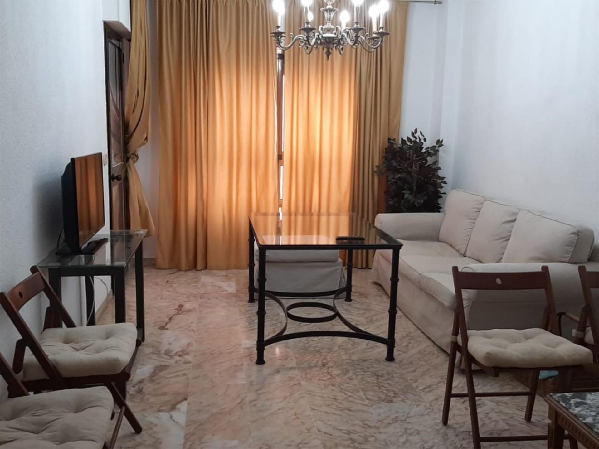 Pis de lloguer a Avenida de América, 35, Ciudad Jardín - Zoco Sala d'estar de Pis de lloguer en Córdoba Capital amb Aire condicionat, Calefacció i Terrassa