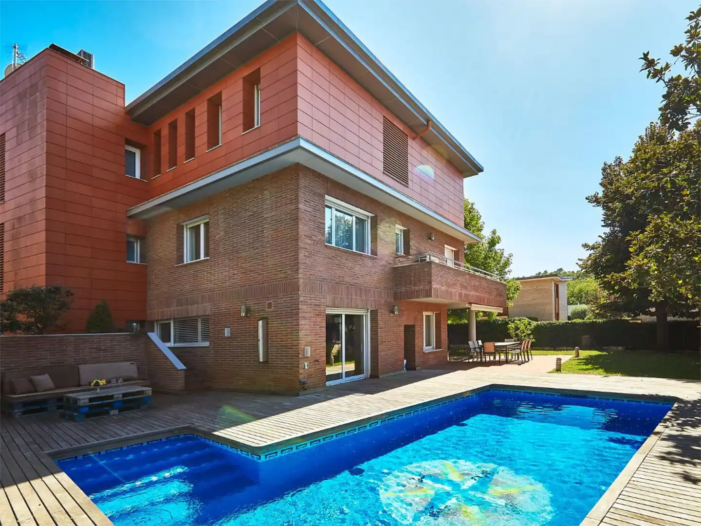 Piso en venta en Carrer Oceà Atlàntic, 71, Golf - Can Trabal Piscina de Piso en venta en Sant Cugat del Vallès con Aire acondicionado, Calefacción y Jardín privado