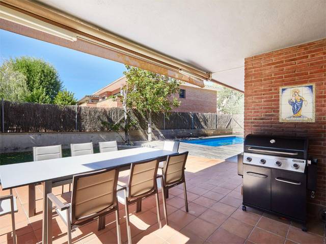 Casa-chalet en Venta en Carrer Oceà Atlàntic, 71 en Golf - Can Trabal