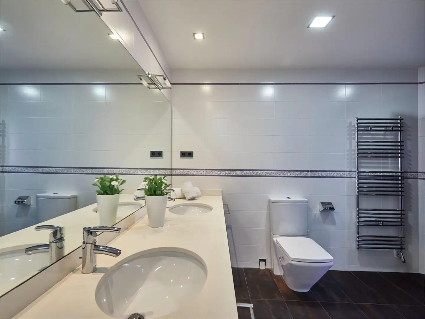 Piso en venta en Carrer Oceà Atlàntic, 71, Golf - Can Trabal Baño de Piso en venta en Sant Cugat del Vallès con Aire acondicionado, Calefacción y Jardín privado