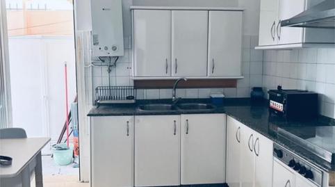 Foto 3 de Pis per a compartir a Avenida del Ejército, 3a, Crevillet, Cádiz