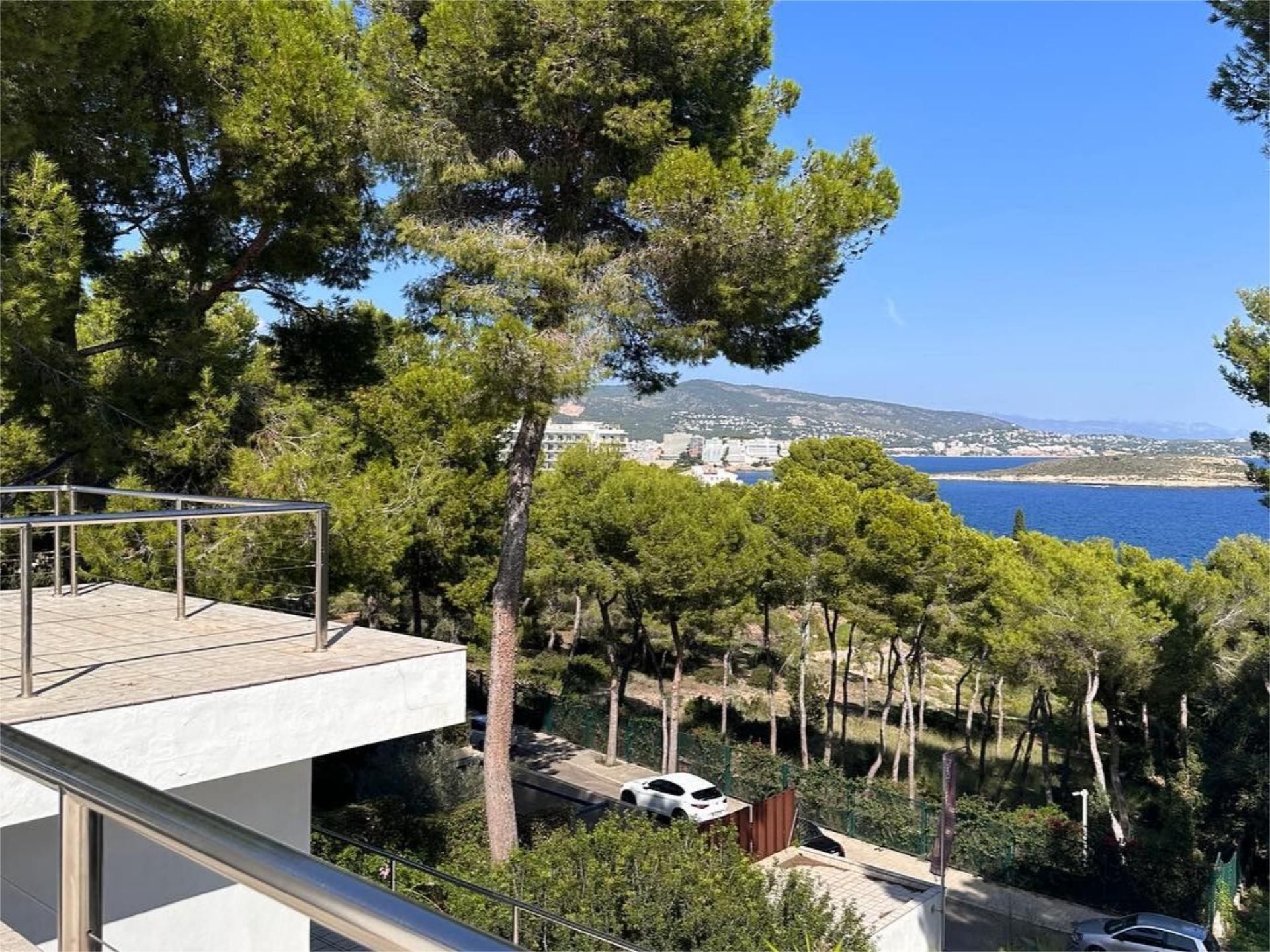 Vista exterior de Casa o xalet en venda en Calvià amb Aire condicionat, Calefacció i Jardí privat