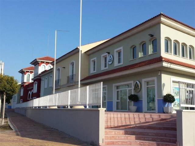 Local comercial en Alquiler en Calle Pintor Manuel Avellaneda, 3A en La Quinta