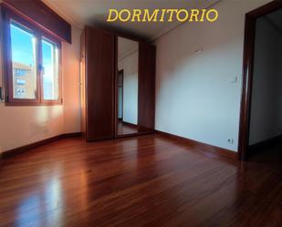 Bedroom of Flat for sale in Sestao 