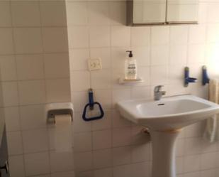 Bathroom of Flat for sale in Elche / Elx  with Air Conditioner and Terrace