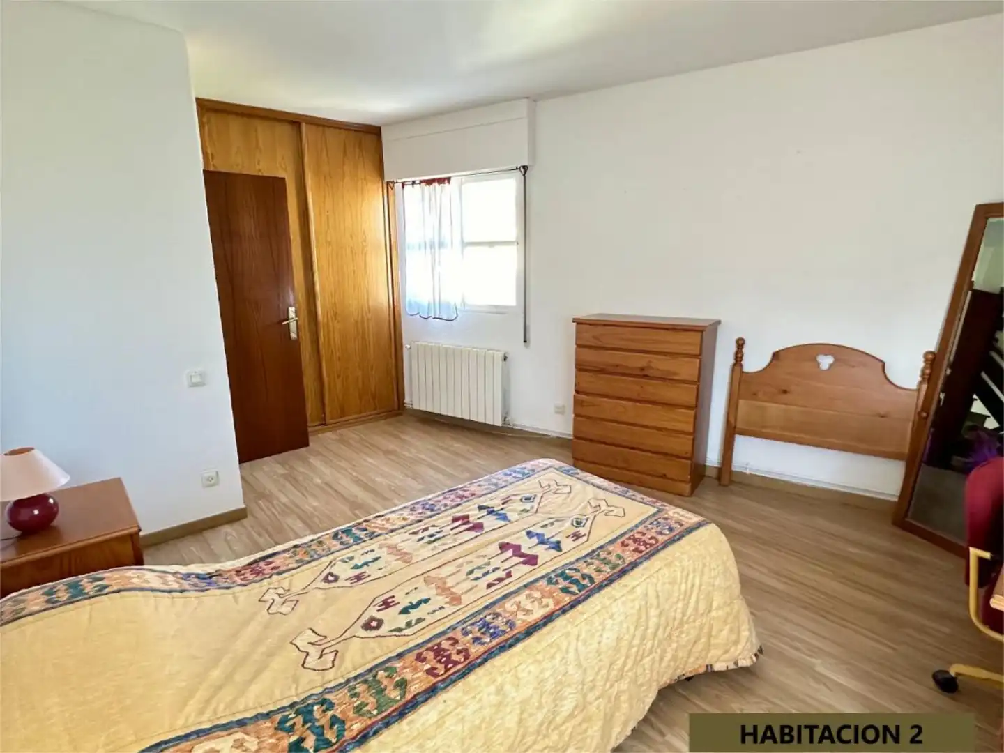 Casa adosada en venda a Calle Gonzalo de Berceo, 1, Alberite Dormitori de Casa adosada en venda en Alberite amb Terrassa
