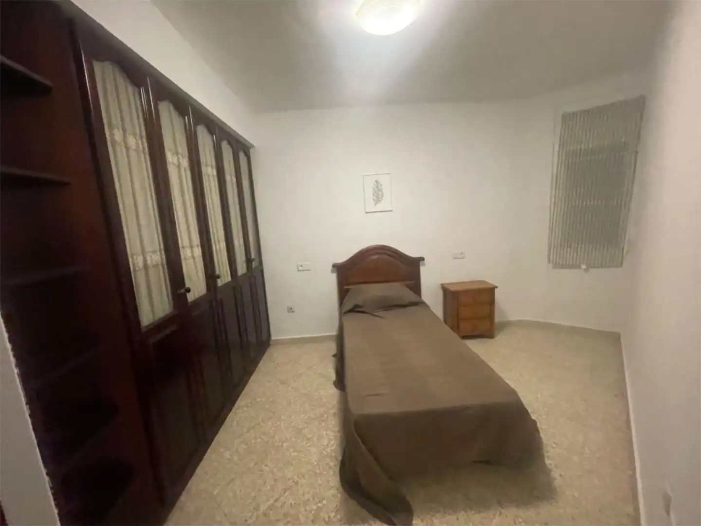 Pis de lloguer a Avenida de la Cruz del Campo, 19, Barrio del Nervión Dormitori de Pis de lloguer en Sevilla amb Aire condicionat, Terrassa i Forn