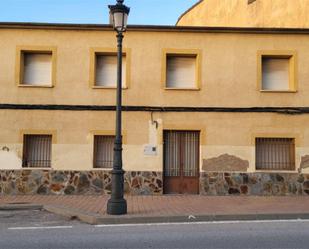 Vista exterior de Casa adosada en venda en Villares del Saz