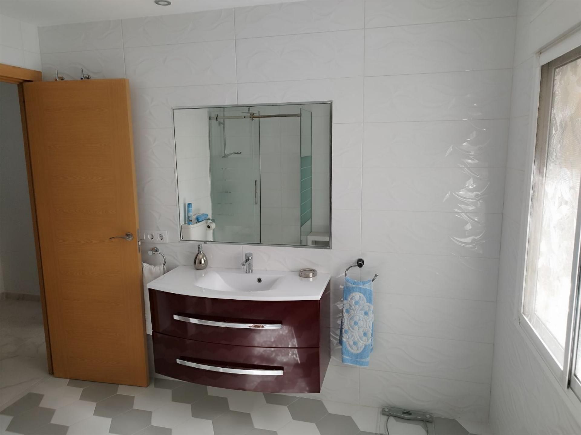 Bathroom of Flat for sale in Chiclana de la Frontera  with Private garden, Terrace and Swimming Pool